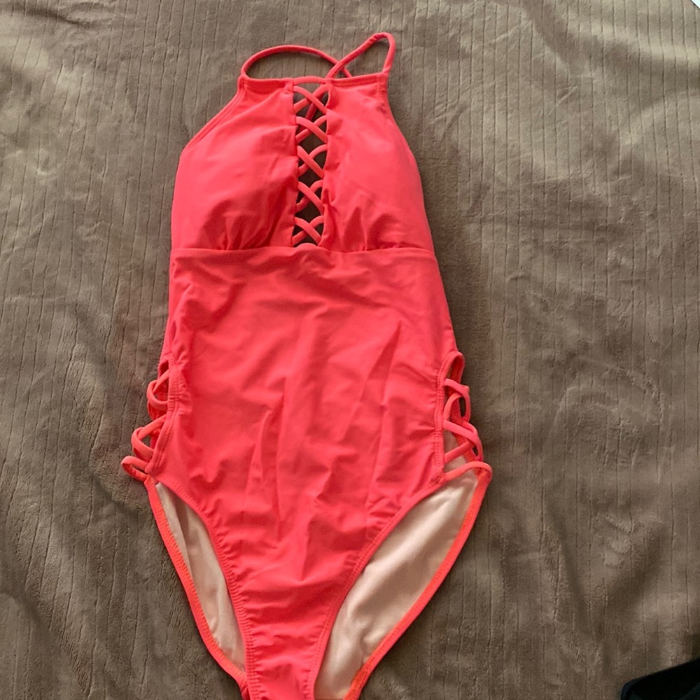 One piece bikini